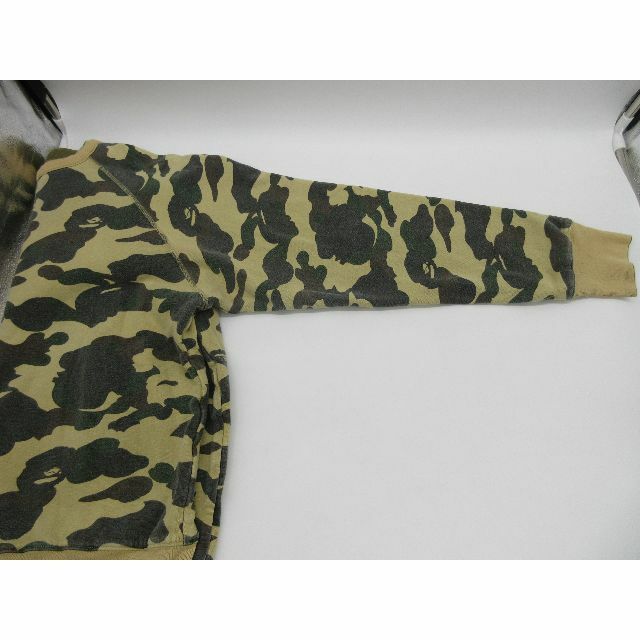 A BATHING APE(アベイシングエイプ)の[U5716]アベイシングエイプ リバーシブル 迷彩/グリーン トレーナー S メンズのトップス(その他)の商品写真