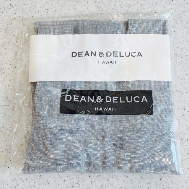 DEAN & DELUCA(ディーンアンドデルーカ)のディーンアンドデルーカ dean & deluca ハワイ限定ロゴエプロン新品 インテリア/住まい/日用品のインテリア/住まい/日用品 その他(その他)の商品写真