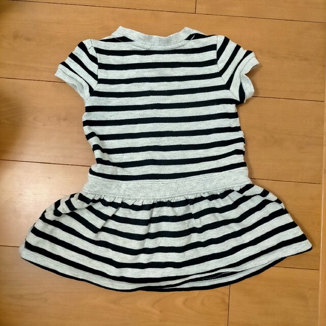 babyGAP(ベビーギャップ)のGAP ボーダーワンピース キッズ/ベビー/マタニティのキッズ服女の子用(90cm~)(ワンピース)の商品写真