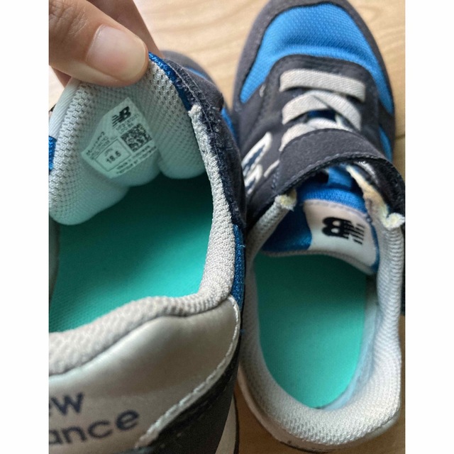 New Balance(ニューバランス)の☆とみさま専用☆ニューバランス　スニーカー　18.5 キッズ/ベビー/マタニティのキッズ靴/シューズ(15cm~)(スニーカー)の商品写真