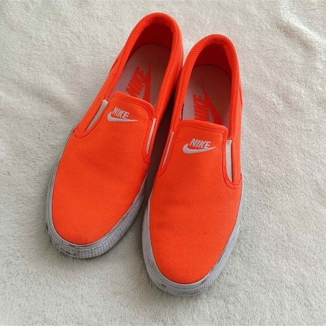 NIKE(ナイキ)のNIKE🍊スリッポン レディースの靴/シューズ(スニーカー)の商品写真