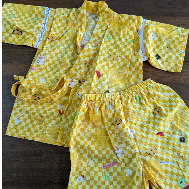 子ども服　甚平　90 キッズ/ベビー/マタニティのキッズ服女の子用(90cm~)(甚平/浴衣)の商品写真