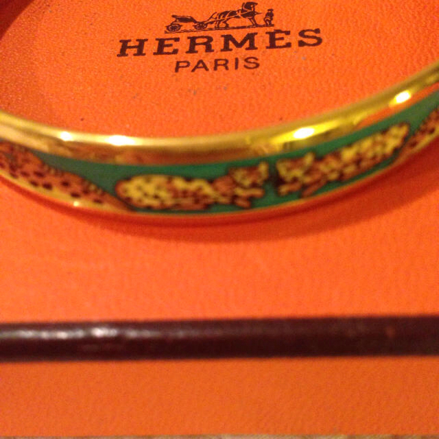 HERMES - エルメスバングル美品お箱付き