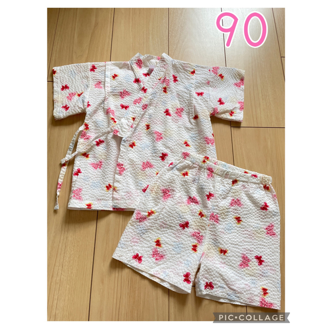 甚平90　女の子　2回ほど着用　ホワイト蝶々柄 キッズ/ベビー/マタニティのキッズ服女の子用(90cm~)(甚平/浴衣)の商品写真