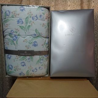 【専用】桂由美 肌掛け布団 140cm×190cm(布団)