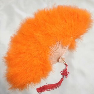 新品　特大羽扇子　ジュリアナ　大きな紐飾り付き　オレンジ(小道具)