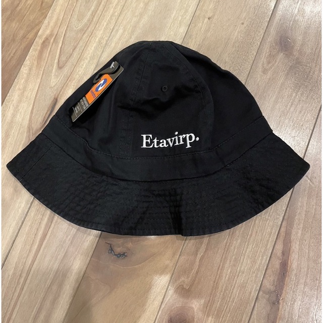 1LDK SELECT(ワンエルディーケーセレクト)の【BLACK】　Etavirp Logo Bucket Hat. S/M メンズの帽子(ハット)の商品写真