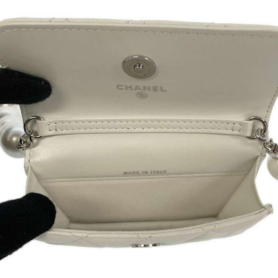 シャネル カードケース マトラッセ ココマーク ラムスキン CHANEL 財布 コインケース フェイクパール 白