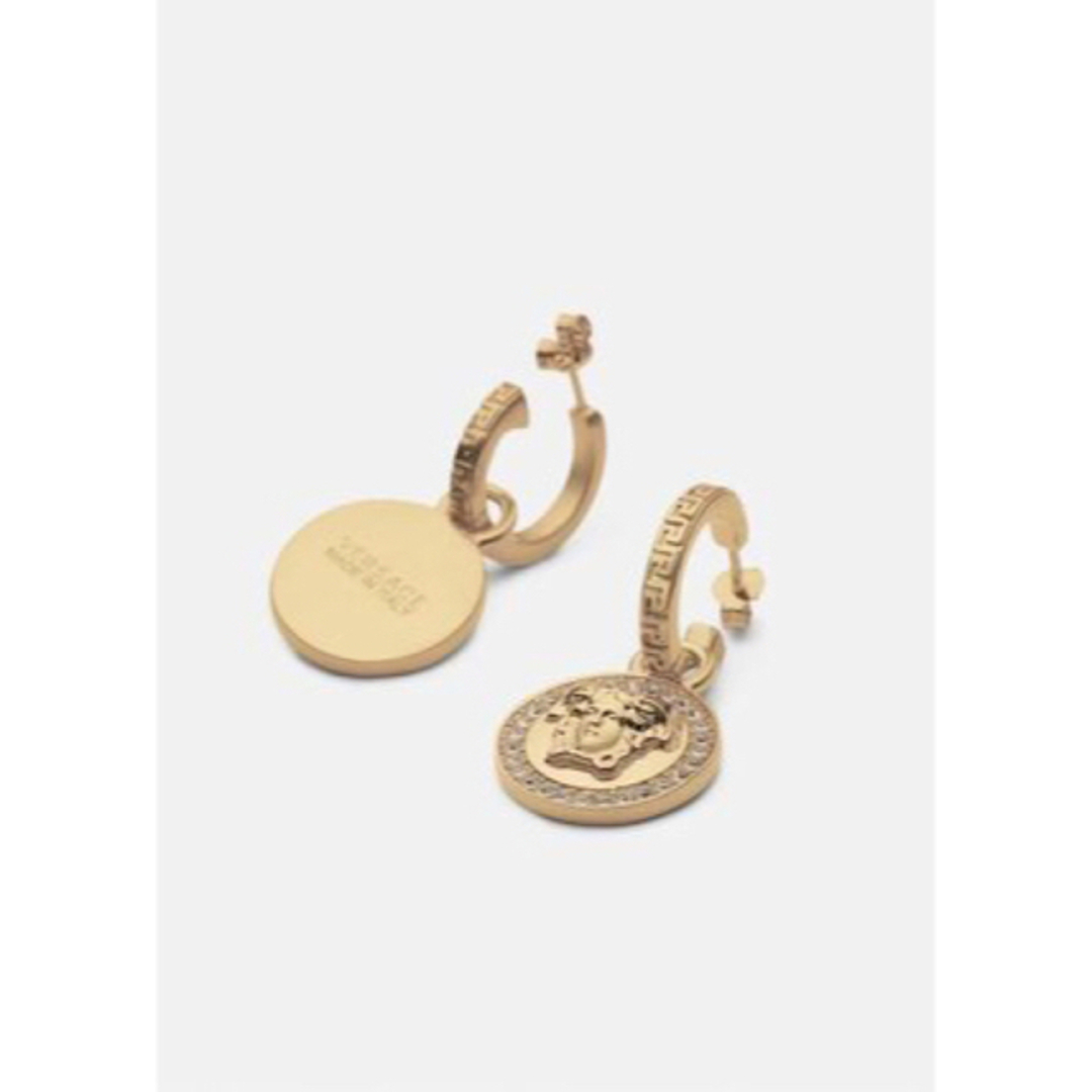 新品箱入り! Versace クリスタル ラ メドゥーサ グレカ ピアス | フリマアプリ ラクマ