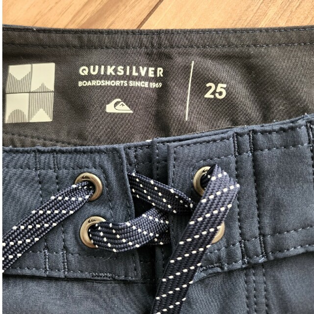 QUIKSILVER(クイックシルバー)の☆新品未使用☆QUICKSILVER　BOARDSHORTS サイズ140 キッズ/ベビー/マタニティのキッズ服男の子用(90cm~)(パンツ/スパッツ)の商品写真