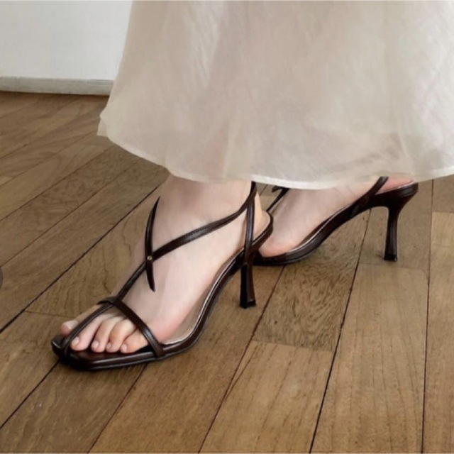 masion celon　thin strap cross sandal レディースの靴/シューズ(サンダル)の商品写真
