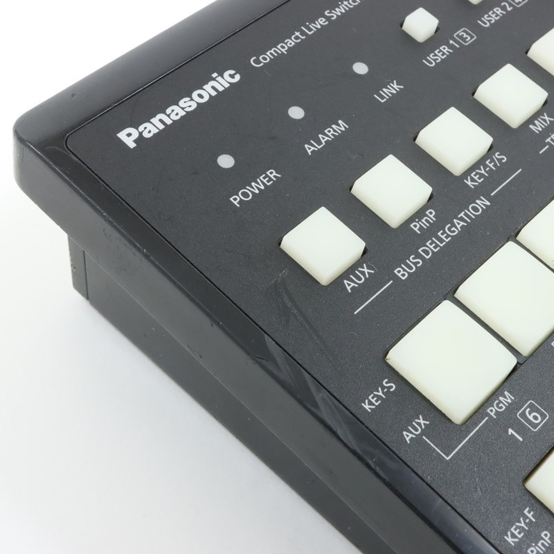 Panasonic(パナソニック)のPANASONIC AW-HS50N コンパクトライブスイッチャー 楽器のDJ機器(DJミキサー)の商品写真