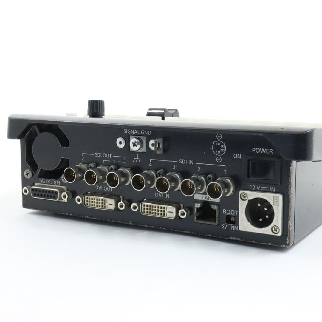 Panasonic(パナソニック)のPANASONIC AW-HS50N コンパクトライブスイッチャー 楽器のDJ機器(DJミキサー)の商品写真