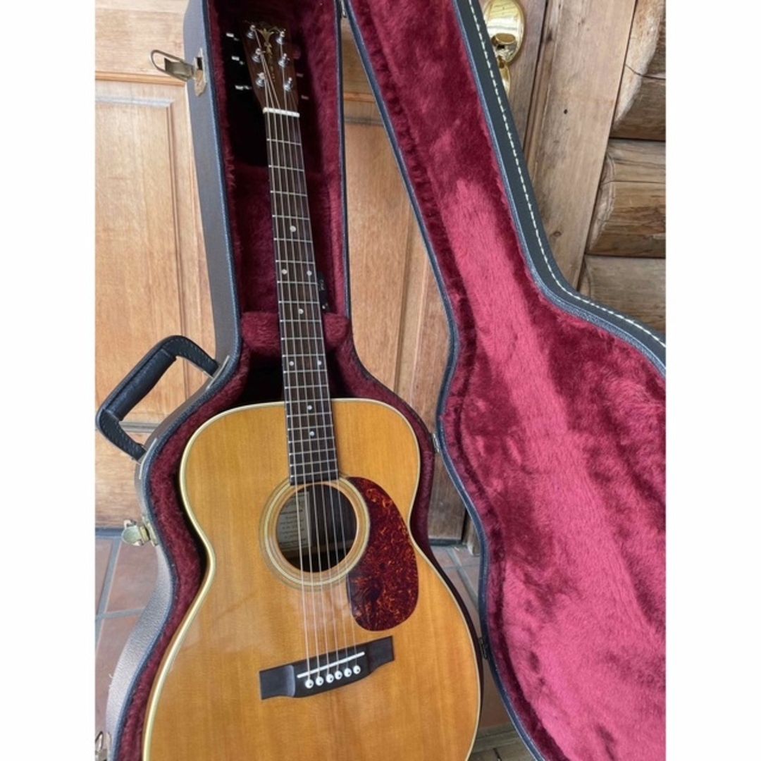 Martin(マーティン)のMARTIN 000-2832 SHENANDOAH series 楽器のギター(アコースティックギター)の商品写真