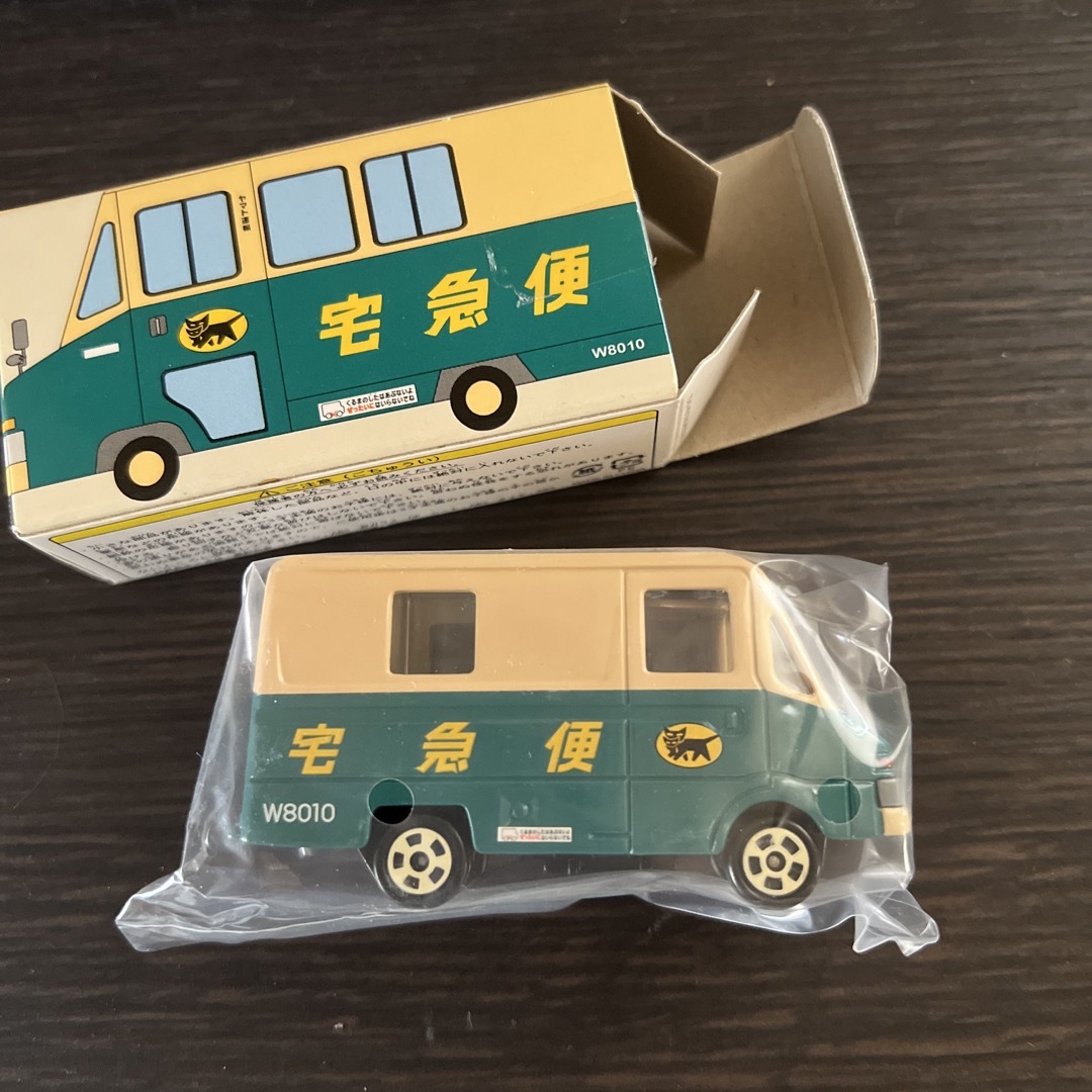 Takara Tomy(タカラトミー)の新品トミカ　ヤマト　トラック エンタメ/ホビーのおもちゃ/ぬいぐるみ(ミニカー)の商品写真
