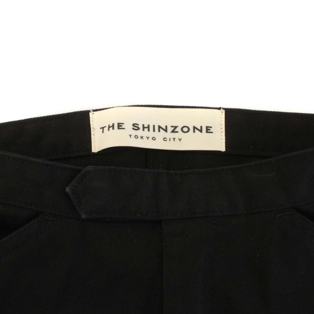 Shinzone(シンゾーン)のシンゾーン Shinzone テーパードパンツ デニム ハイウエスト 32 黒 レディースのパンツ(その他)の商品写真