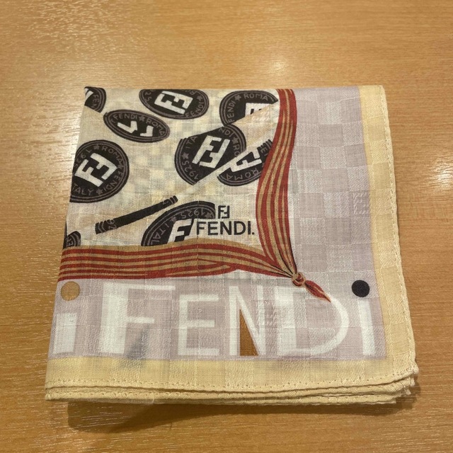 FENDI(フェンディ)のFENDIハンカチ レディースのファッション小物(ハンカチ)の商品写真