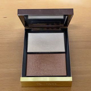 トムフォード(TOM FORD)のトムフォード　スキンイルミネイティングパウダーデュオ01(フェイスパウダー)