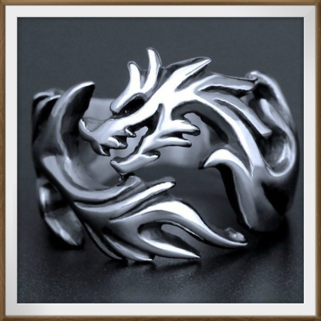 【即購入歓迎】メンズ リング ドラゴン シルバー 指輪 銀色 龍 シンプル メンズのアクセサリー(リング(指輪))の商品写真