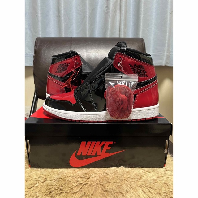 NIKE(ナイキ)の27cm air jordan 1 retro high og bred メンズの靴/シューズ(スニーカー)の商品写真