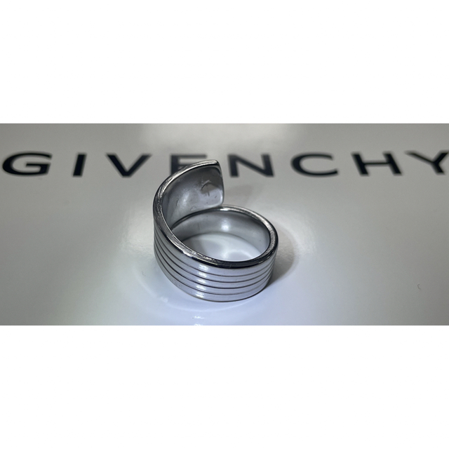 GIVENCHY(ジバンシィ)のGIVENCHY リング 【サイズオーダー可能・1号〜35号】 メンズのアクセサリー(リング(指輪))の商品写真