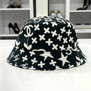 シャネル(CHANEL)の6910 シャネル バケットハット コットン ココマーク ロゴ ブラック(ハット)