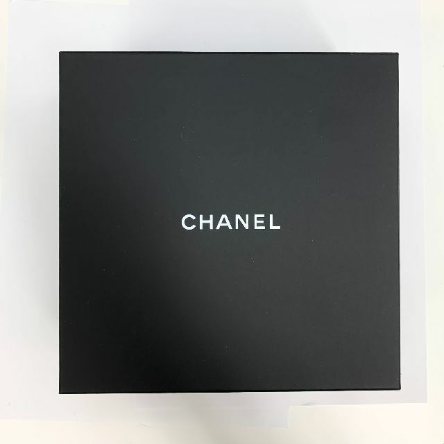 CHANEL(シャネル)の6847 シャネル ココマーク ツイード カチューシャ ホワイト レディースのヘアアクセサリー(カチューシャ)の商品写真