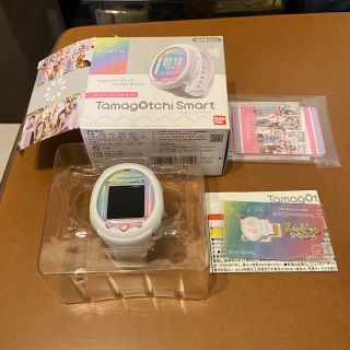 バンダイ(BANDAI)のたまごっちスマート NiziUスペシャルセット(携帯用ゲーム機本体)