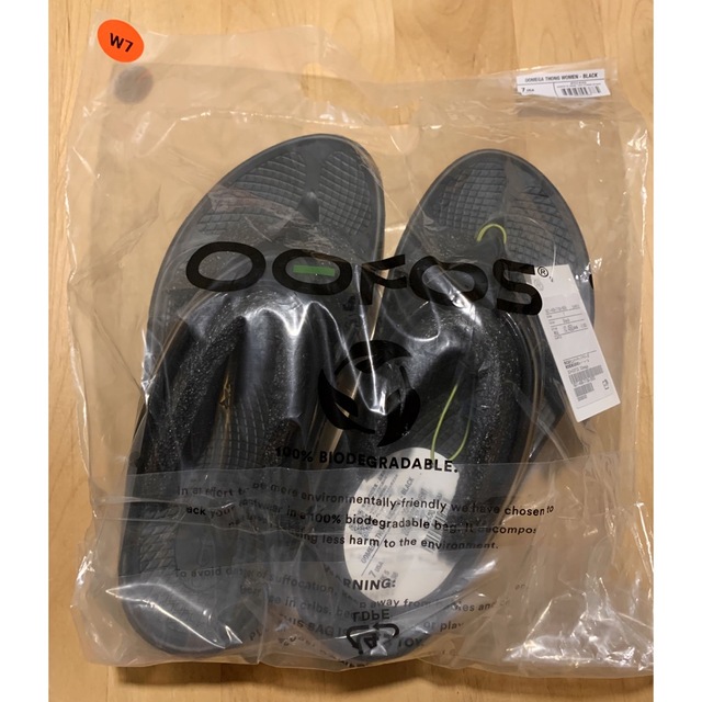 OOFOS - 専用 24㎝ 新品 厚底 OOFOS OOMEGA ウーメガ ブラックの通販