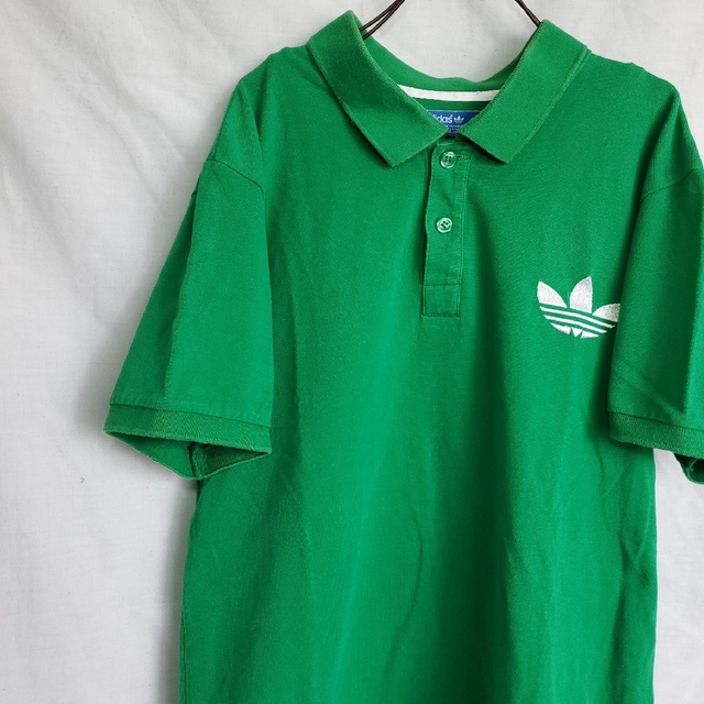 ａｄｉｄａｓ アディダス　ポロシャツ　刺繍ロゴ  グリーン メンズのトップス(ポロシャツ)の商品写真
