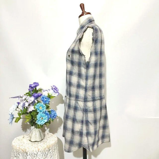 Inpaichthys Kerri 511 インパクティスケリー ワンピース パンツ Sサイズ 難アリの通販 by 古着格安販売☆彡お値段は必ずお問い合わせください!(^^ゞ|インパクティスケリーならラクマ インパクティスケリー フラワープリント クロップドパンツ