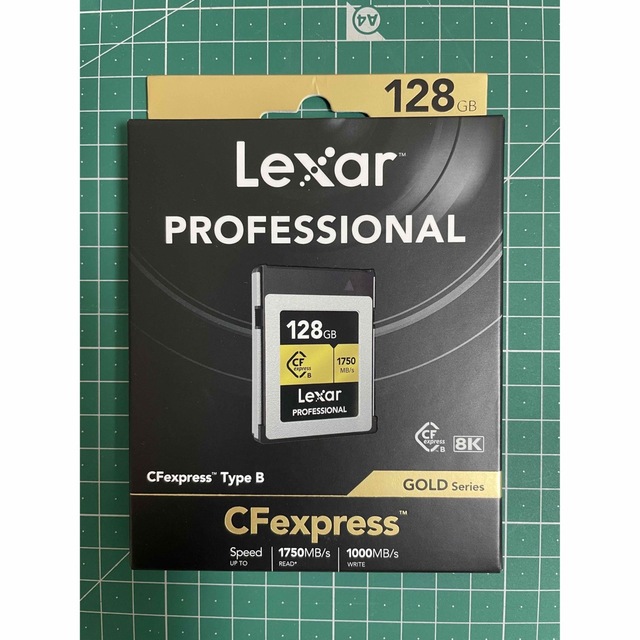 超美品Lexar レキサー CFExpress type B 128gb 8K スマホ/家電/カメラのカメラ(その他)の商品写真