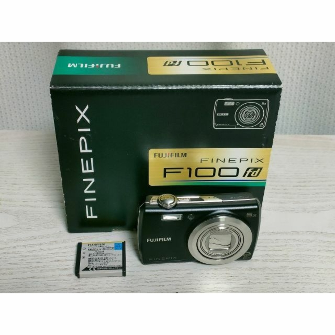 富士フィルム FinePix F100fd 本体 & 防水プロテクターの通販 by