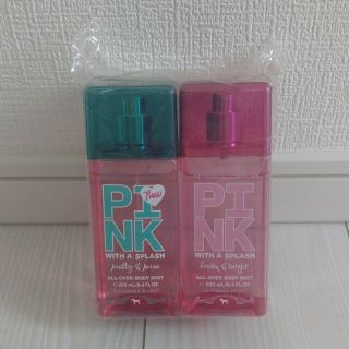 ヴィクトリアズシークレット(Victoria's Secret)のヴィクトリアシークレット　PINK ボディーミスト　250ml 2本セット(香水(女性用))