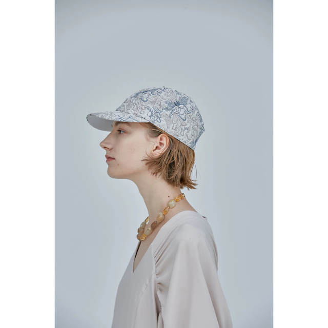 MURRAL(ミューラル)のQuartz embroidery cap  レディースの帽子(キャップ)の商品写真