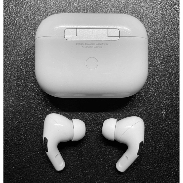 Apple(アップル)のApple Airpods Pro 正規品 スマホ/家電/カメラのオーディオ機器(ヘッドフォン/イヤフォン)の商品写真