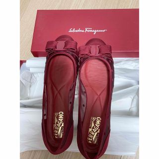 Salvatore Ferragamo(バレエシューズ ・ レッド/赤色系)の Salvatore Ferragamo(バレエシューズ ・ レッド/赤色系)の