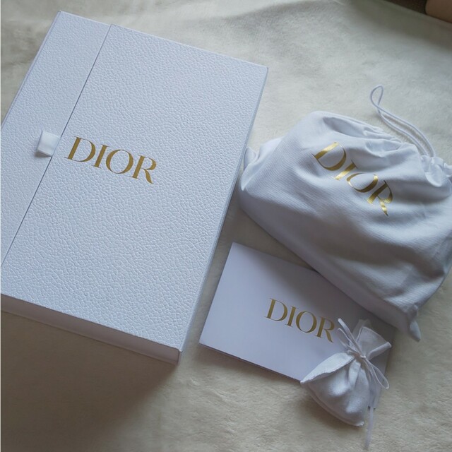 Lady Dior レディディオール チェーンポーチ カナージュラムスキン