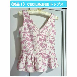 セシルマクビー(CECIL McBEE)の《美品！》 CECILMcBEEトップス(カットソー(半袖/袖なし))