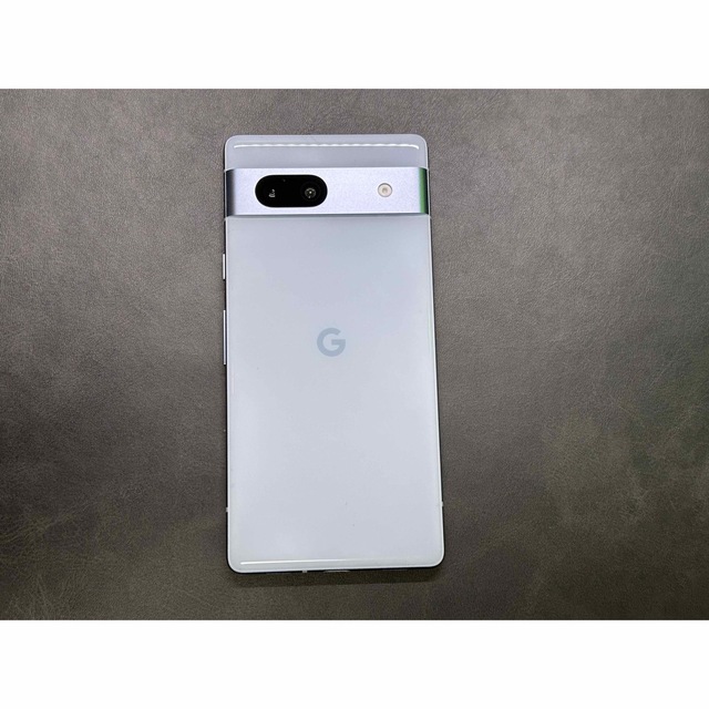 Google Pixel(グーグルピクセル)の美品　純正ケース付き　 Google Pixel 7a 128GB Sea  スマホ/家電/カメラのスマートフォン/携帯電話(スマートフォン本体)の商品写真