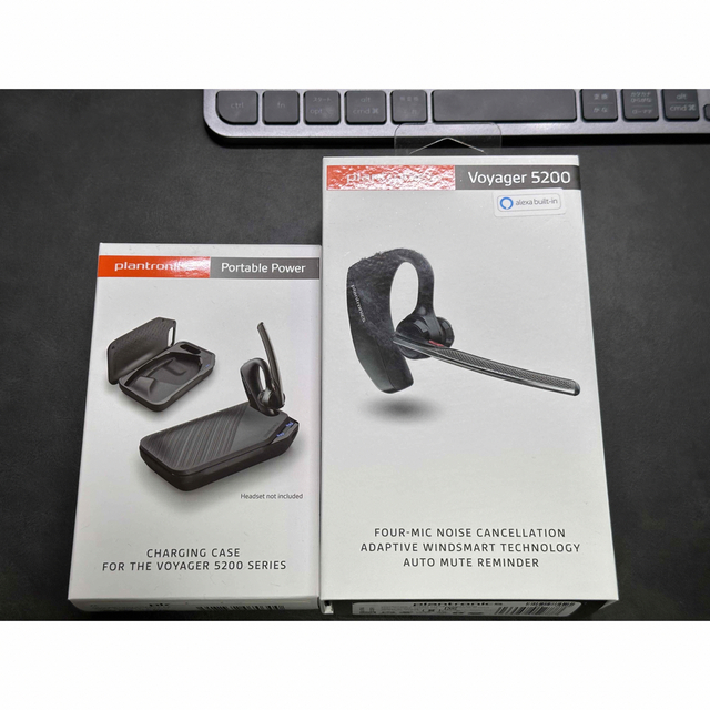 PLANTRONICS Polyポリー Voyager 5200　中古美品  スマホ/家電/カメラのオーディオ機器(ヘッドフォン/イヤフォン)の商品写真