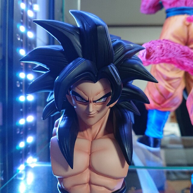 ドラゴンボール スーパーサイヤ人4 孫悟空 ガレージキット ドラゴンボール スーパーサイヤ人4 孫悟空 ガレージキット