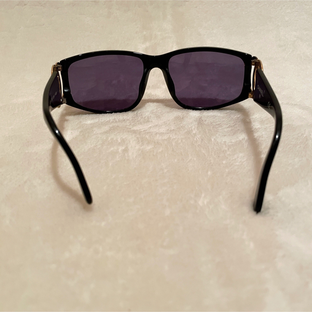 CHANEL(シャネル)の人気商品✨ CHANEL シャネル ココマーク サングラス ブラック ケース付き レディースのファッション小物(サングラス/メガネ)の商品写真