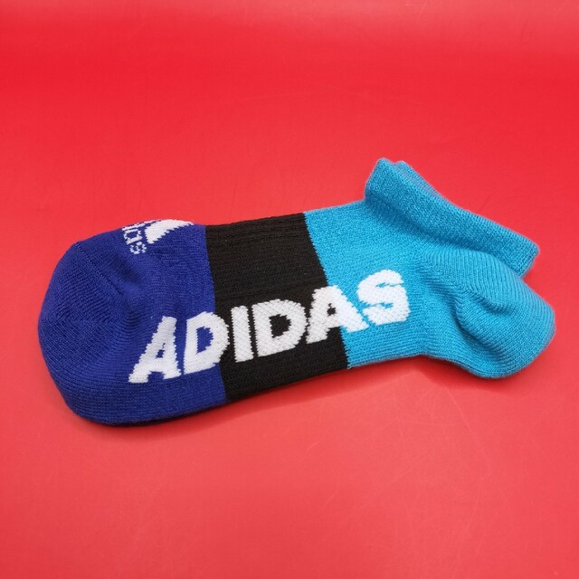 adidas(アディダス)の◆アディダス　靴下 3足セット（２１〜２３cm) 　◆新品・送料無料・匿名配送 レディースのレッグウェア(ソックス)の商品写真