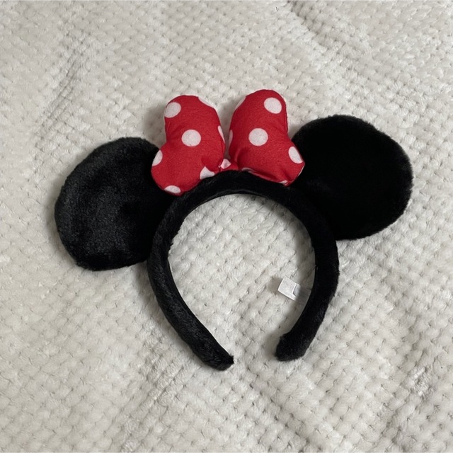 Disney(ディズニー)のミニー カチューシャ エンタメ/ホビーのおもちゃ/ぬいぐるみ(キャラクターグッズ)の商品写真