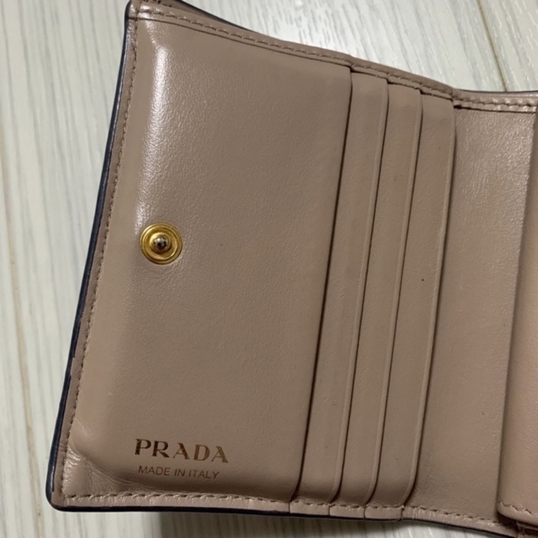 PRADA(プラダ)のPRADA プラダ 財布 二つ折り レディースのファッション小物(財布)の商品写真