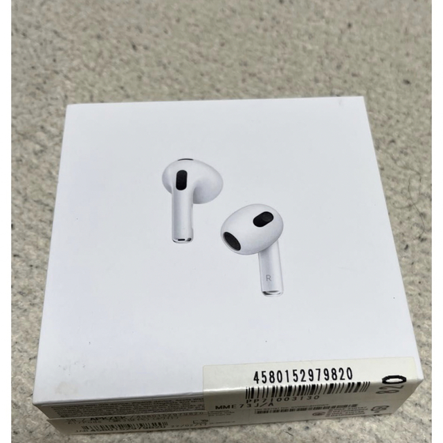 Apple アップル　AirPods エアポッズ　第3世代　MPNY3J/A