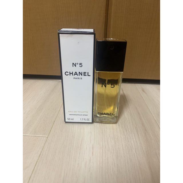 CHANEL(シャネル)のCHANEL シャネル No 5 EDT オードゥトワレット50ml コスメ/美容の香水(香水(女性用))の商品写真