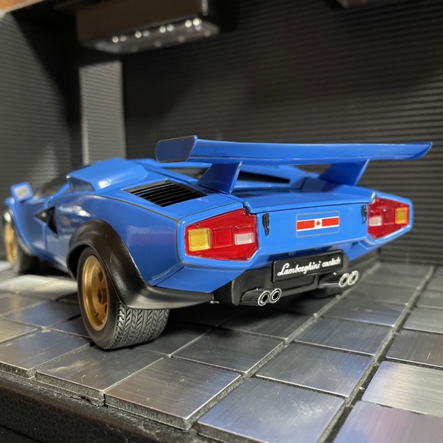 激レア!未展示品 京商 1/18 ランボルギーニカウンタックLP500S WWの