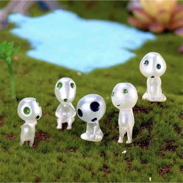 【新品】ジブリ こだま コダマ　セット　フィギュア　蓄光　アクアリウム　い ハンドメイドのおもちゃ(フィギュア)の商品写真